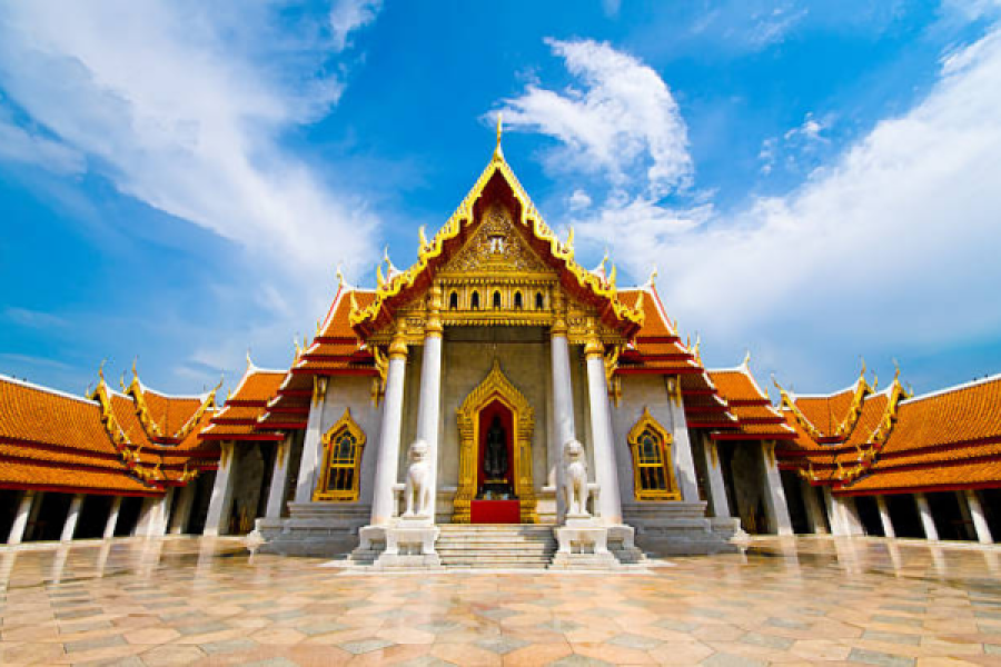 Wat Benchamabophit (Marble Buddha Temple)