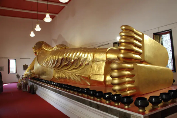Wat Maha Phruettharam – Mini Reclining Buddha
