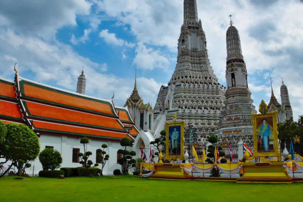Wat Arun Iconic Temple Bangkok
