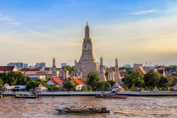 Wat Arun Iconic Temple Bangkok