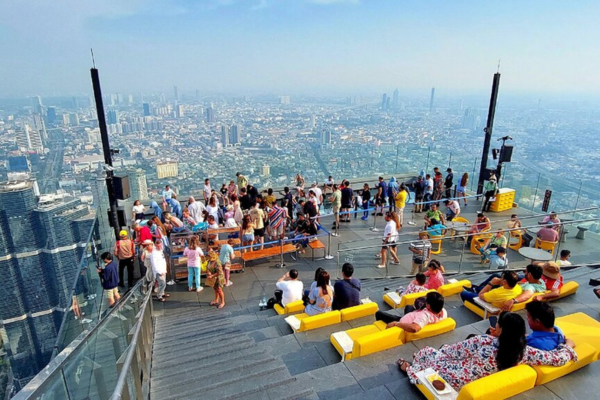 Experience Mahanakhon SkyWalk – Morning Visit