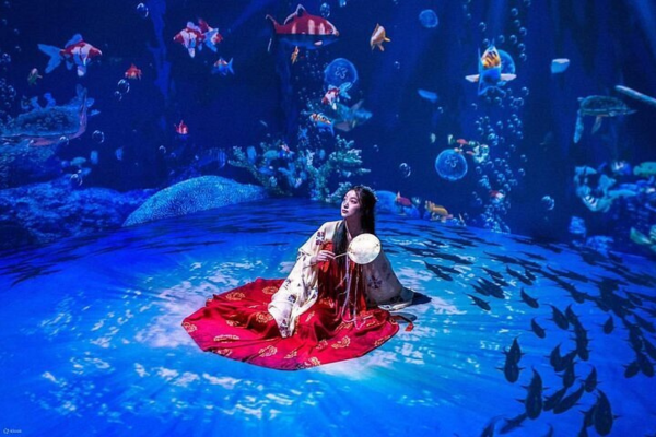 Explore Amazing Space & Time Cube+